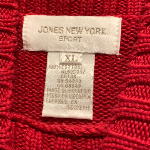 Jones New York Sleeveless Sweater - Picture 2 of 5